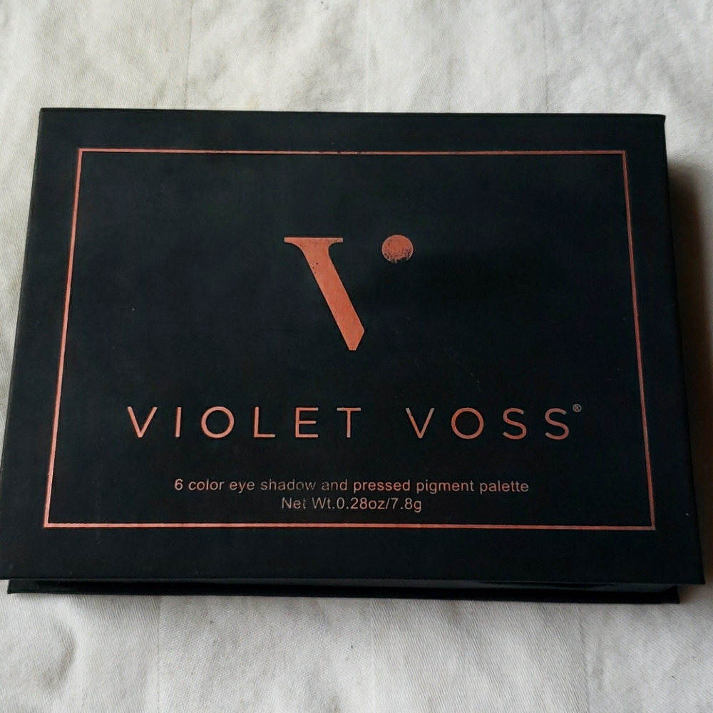 VIOLET VOSS CORAL POP EYE SHADOW PALLETTE